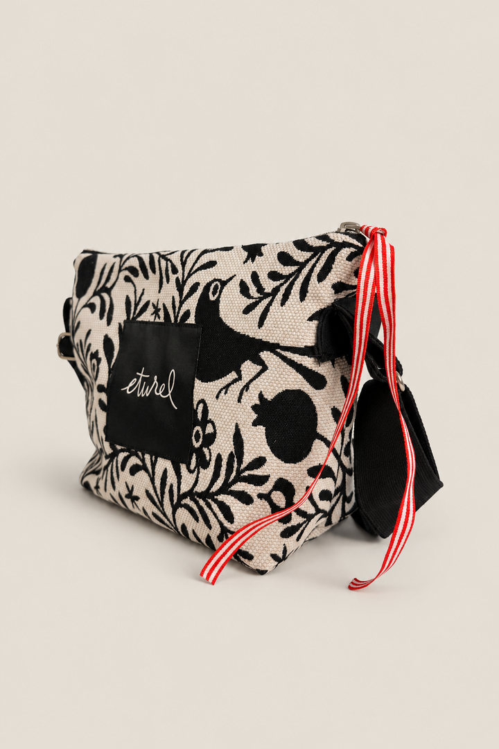 Bolso bandolera jacquard granaíno beige