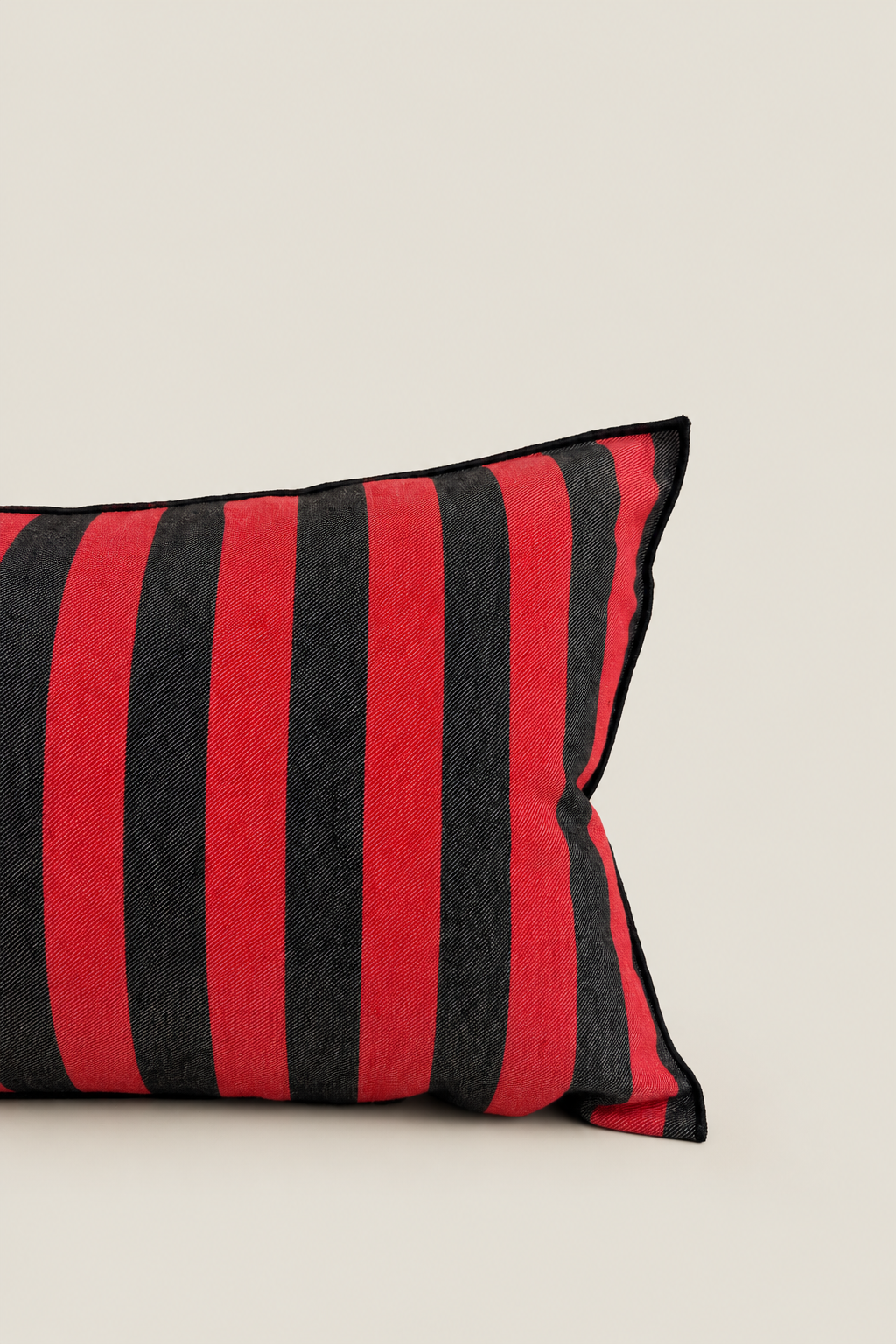 Funda cojín rayas Nazarí rojo y negro 30cmx50cm