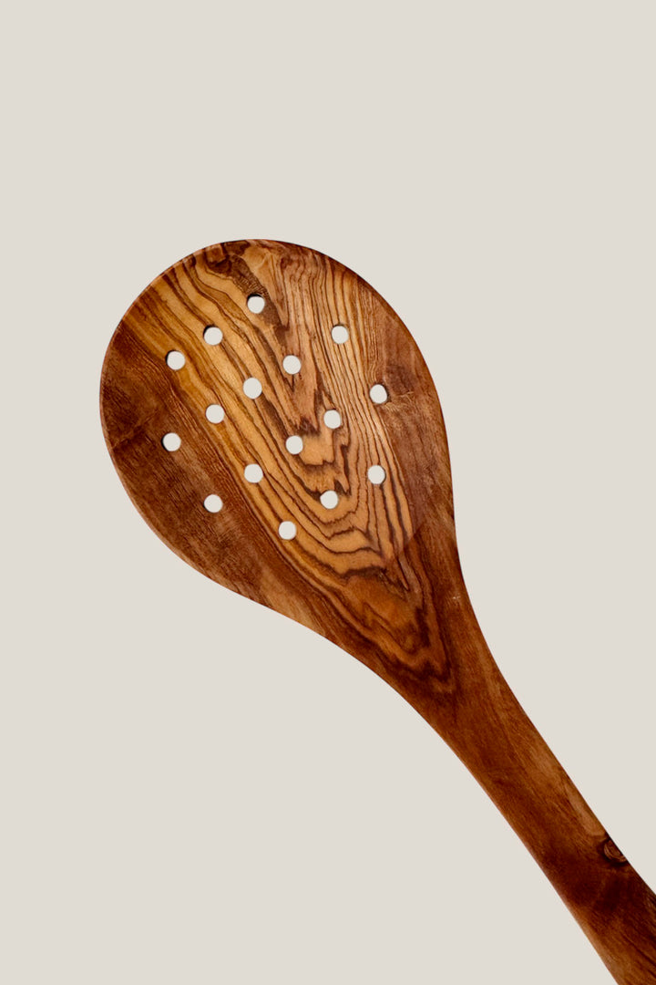 Espumadera de madera de olivo