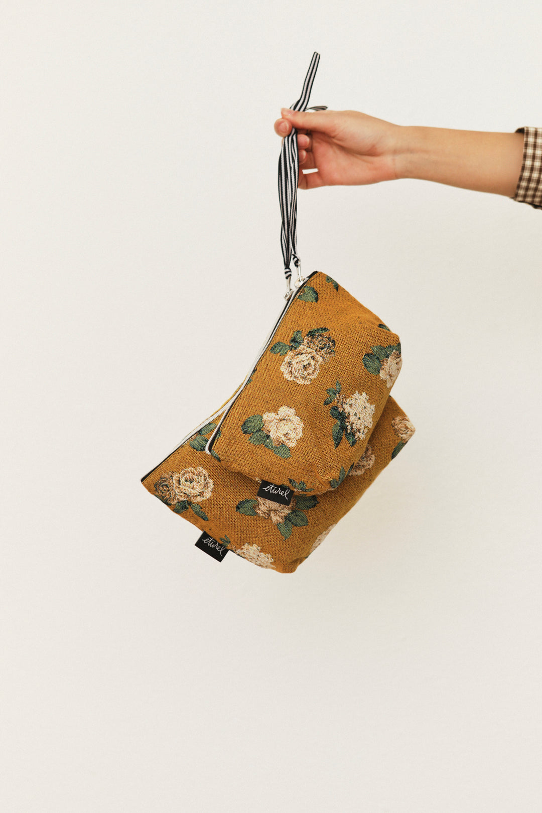 Neceser/estuche tejido jacquard flores rosas