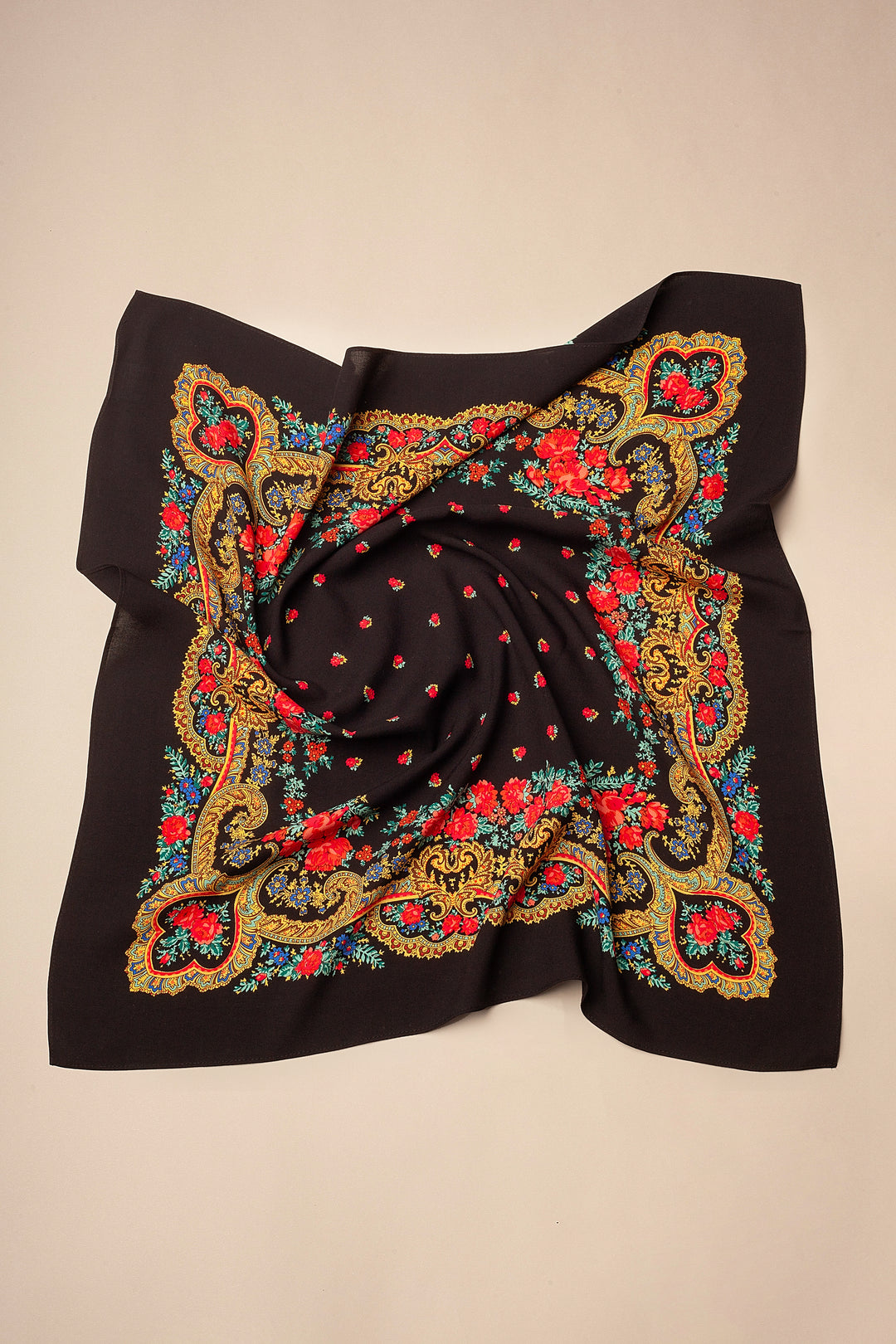Pañuelo portugués cadena negro