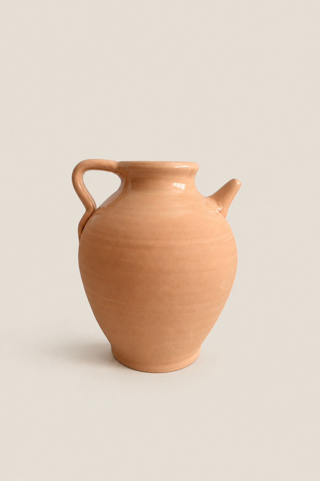 Búcaro de barro con pico Piedad