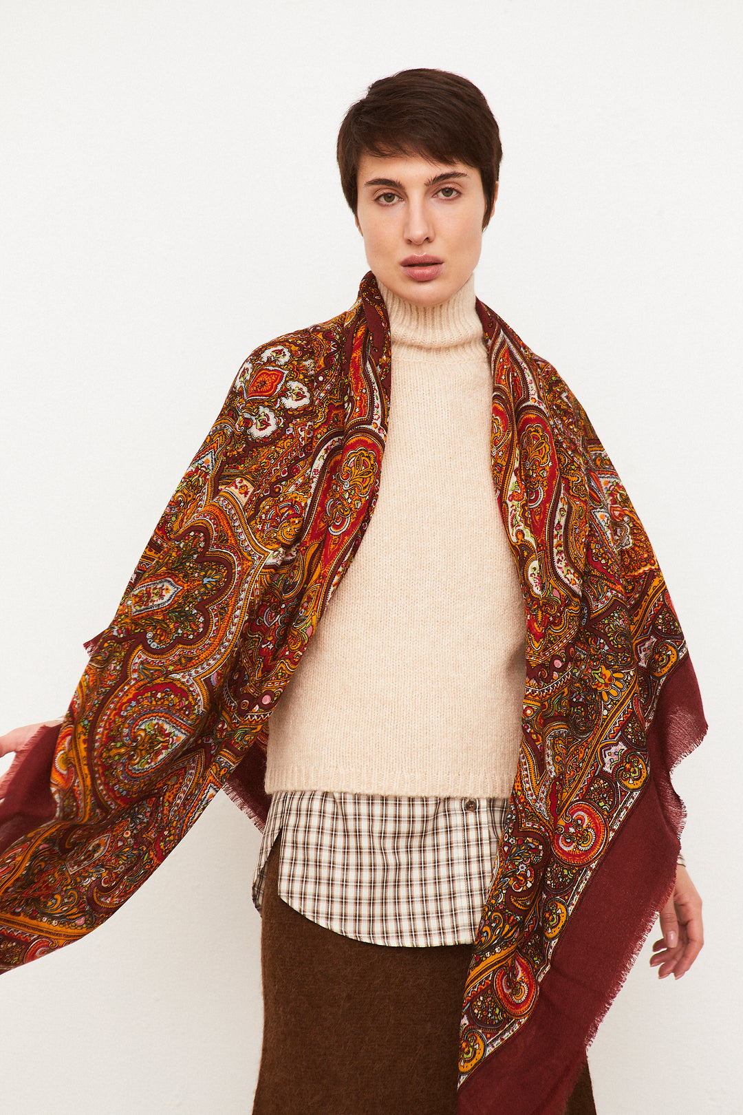 Pañuelo Pisto o Cien Colores lana granate