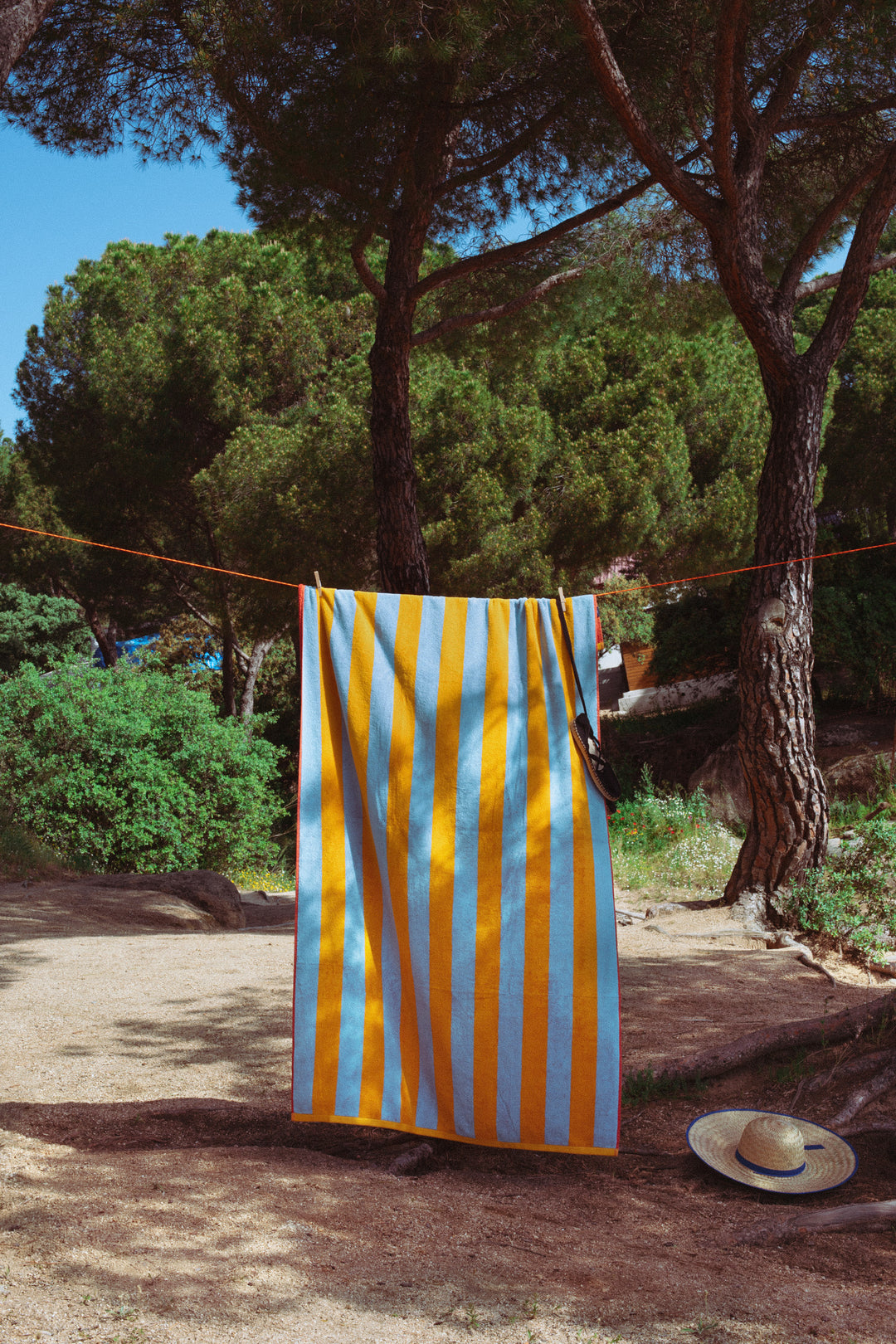 Toalla playa reversible amarillo y celeste