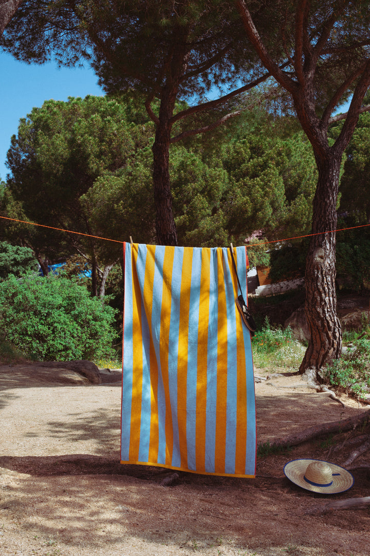 Toalla playa reversible amarillo y celeste