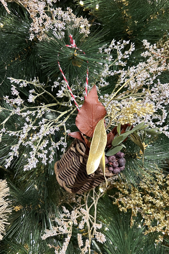 Adorno navidad mimbre cesto